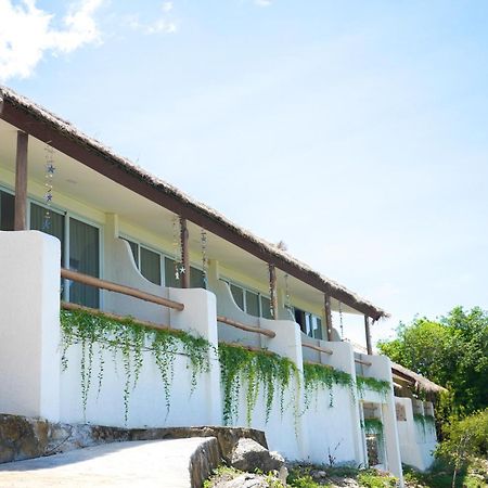 Theodor Hotel Labuan Bajo Exterior photo
