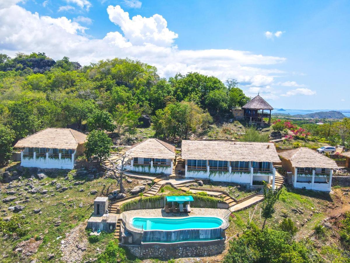 Theodor Hotel Labuan Bajo Exterior photo