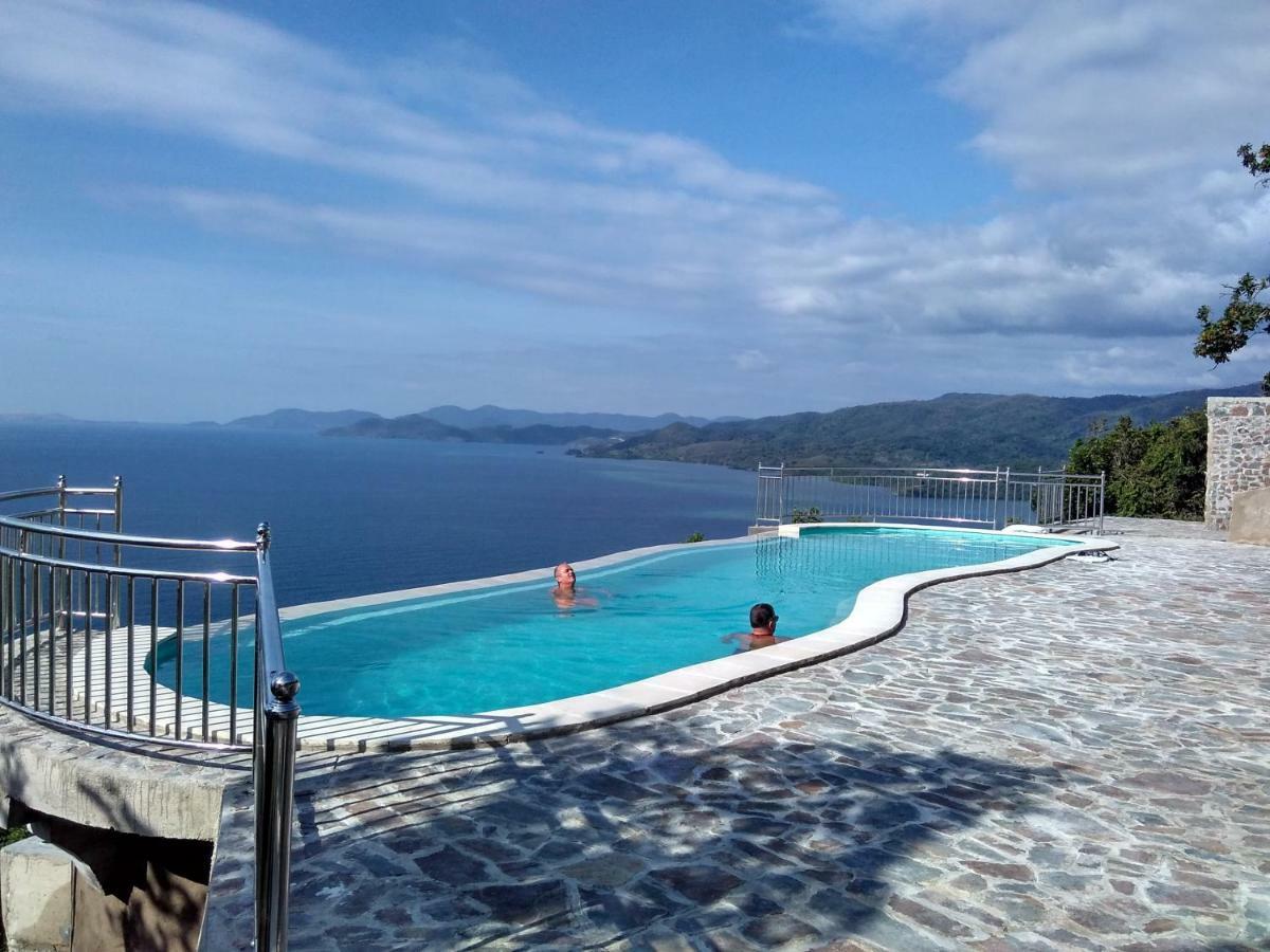 Theodor Hotel Labuan Bajo Exterior photo